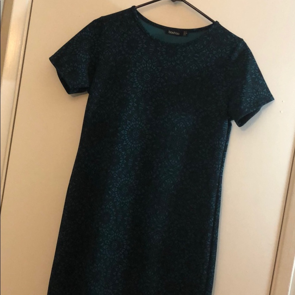 Medium dress